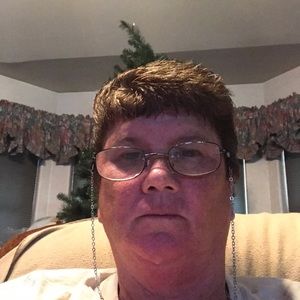 Meet your Posher, Connie